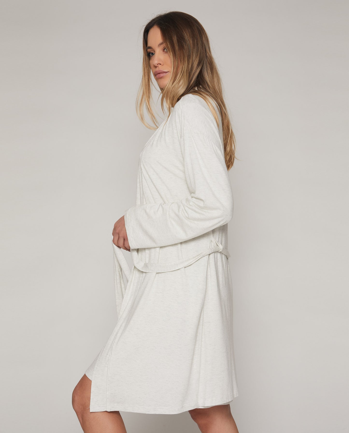 Bata Manga Larga Lace Night para Mujer