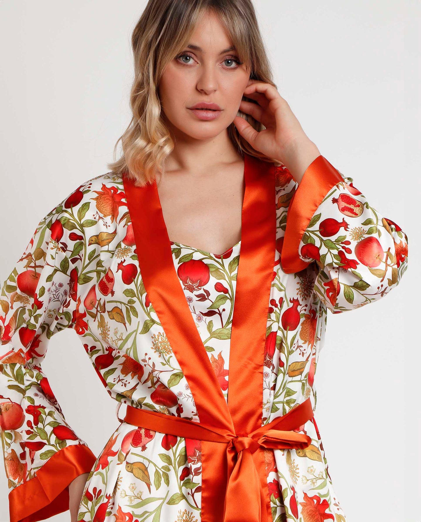 Bata Manga Larga Passion Fruits para Mujer