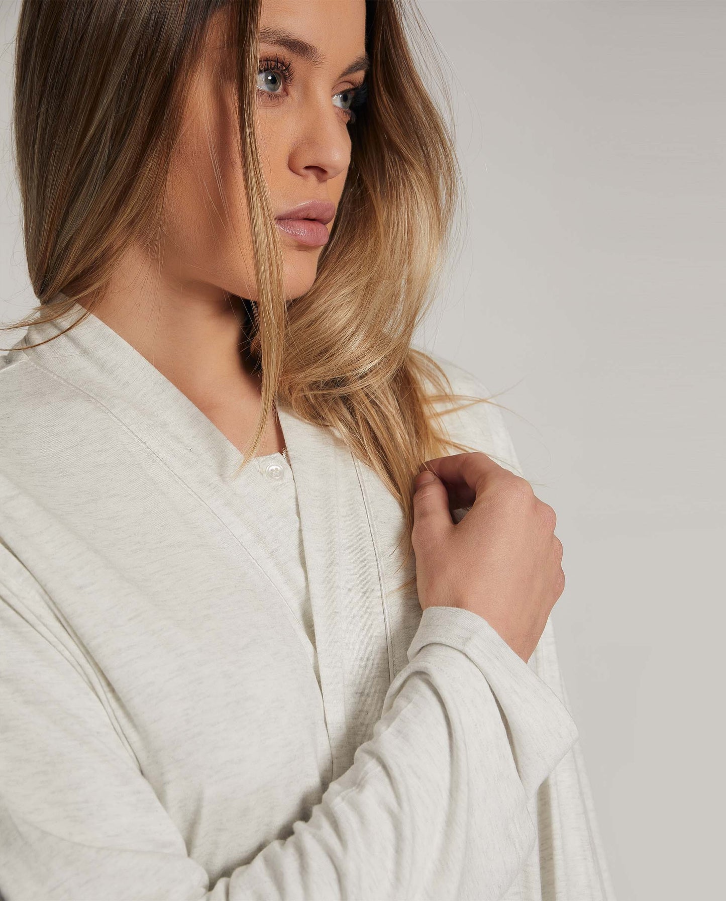 Bata Manga Larga Lace Night para Mujer