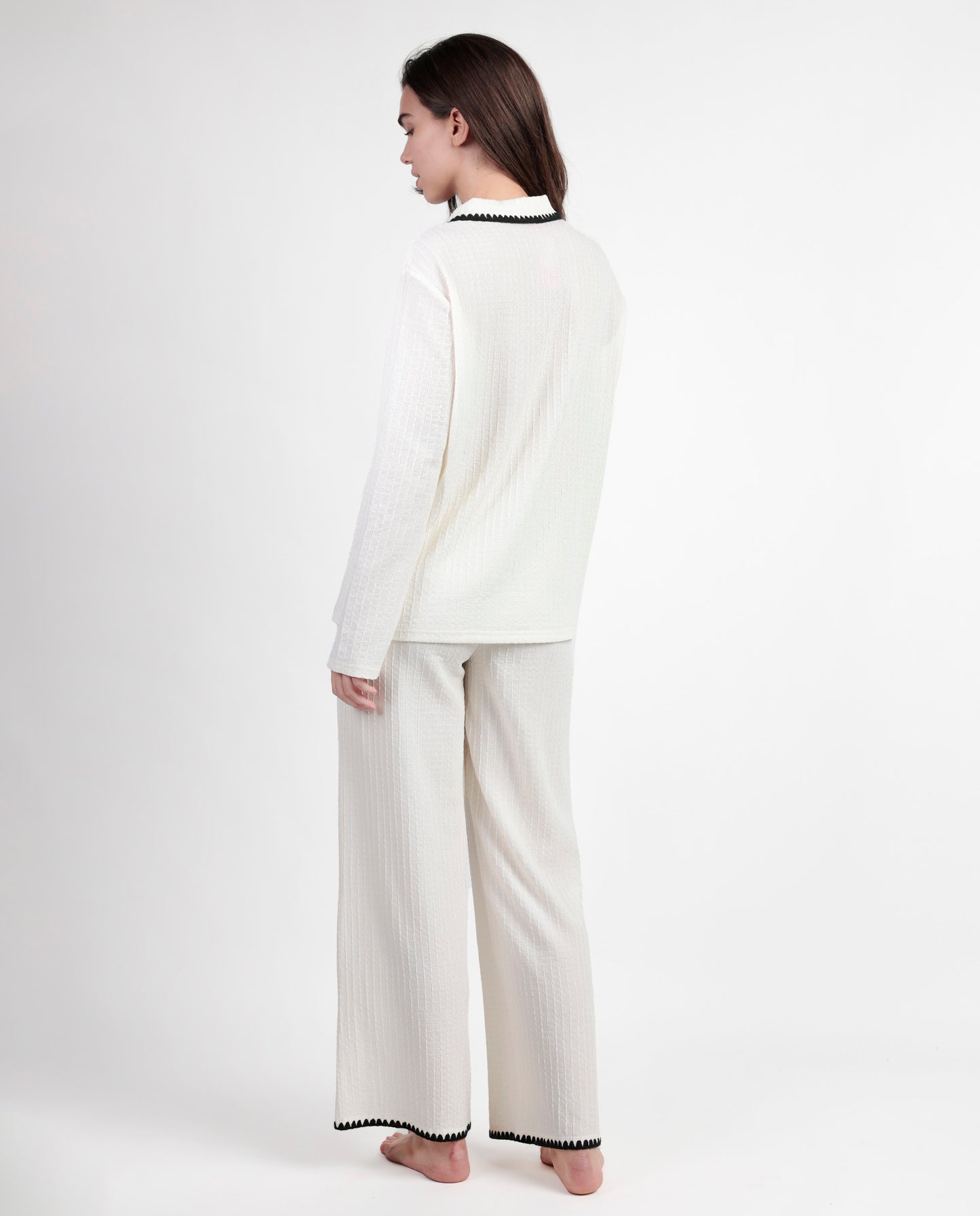 LUXURY Pijama Manga Larga Abierto Stitching Crudo para Mujer