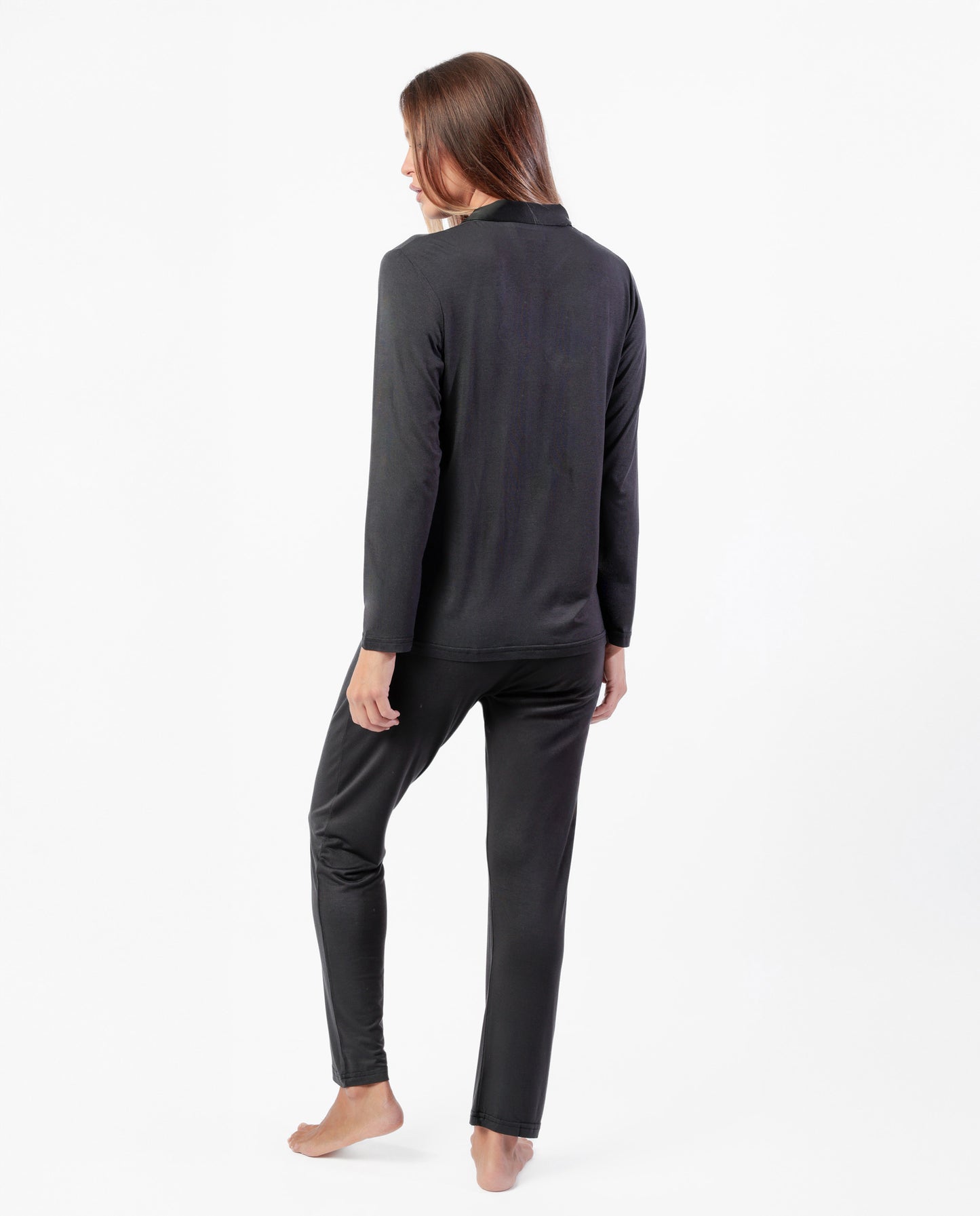 LUXURY Pijama Manga Larga Abierto Liso negro para Mujer