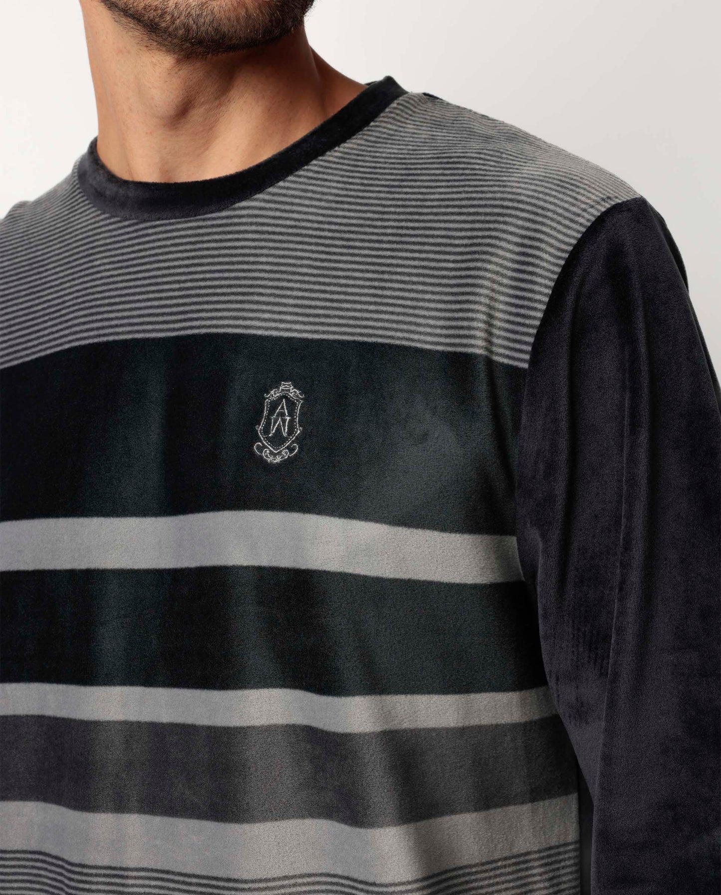 Pijama Manga Larga Terciopelo Velvet Stripe Hype para Hombre