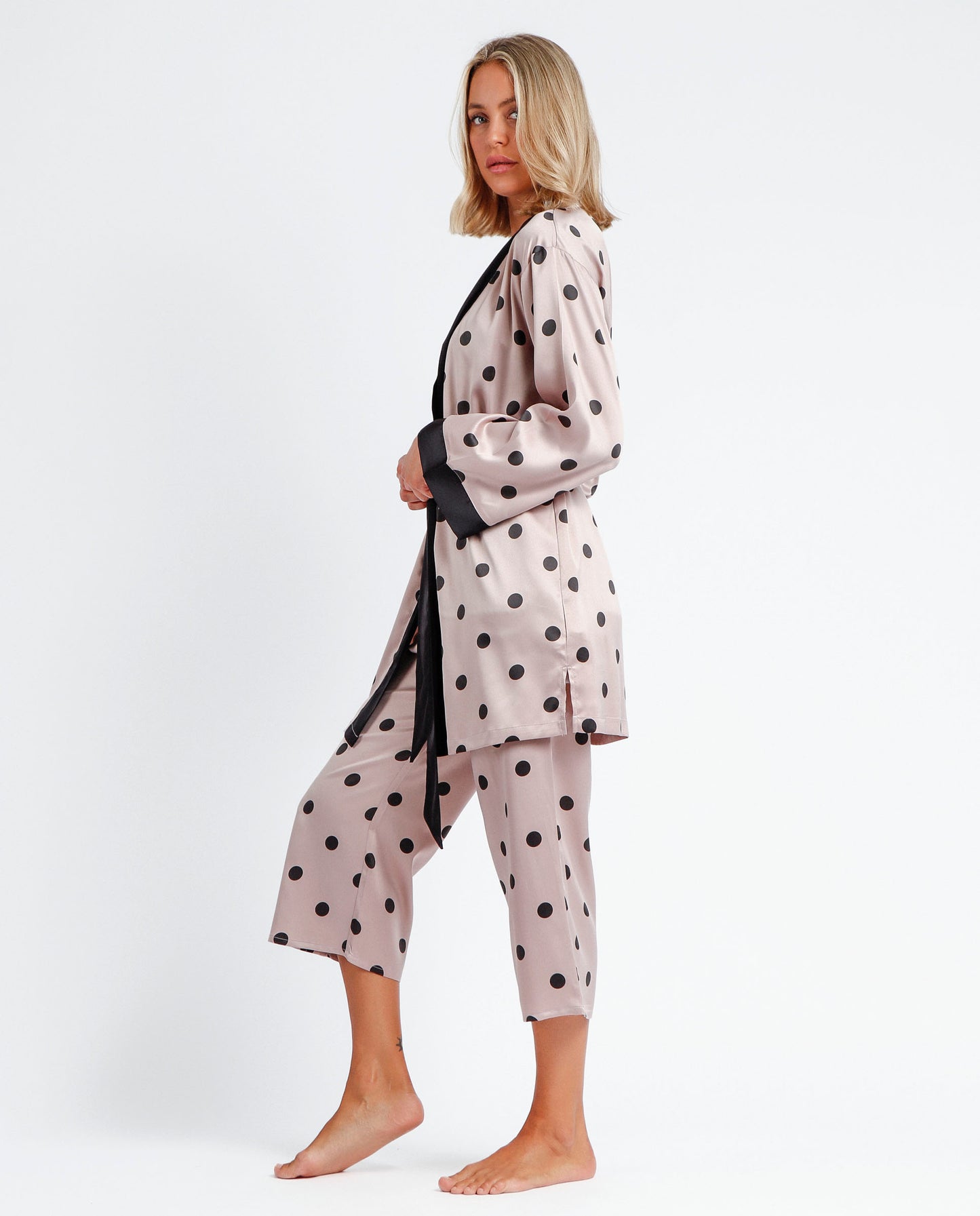 Bata Manga Larga Elegant Dots para Mujer