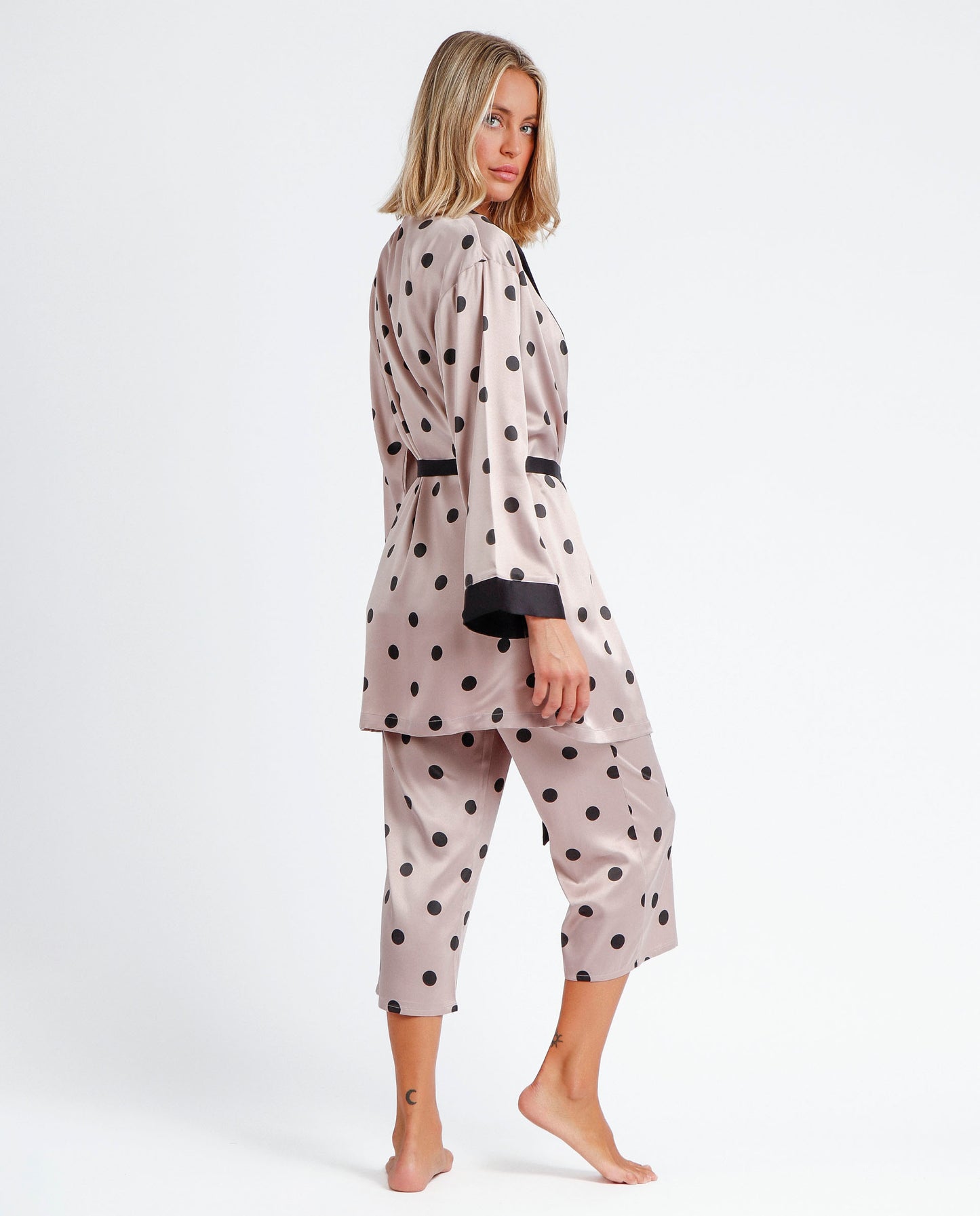 Bata Manga Larga Elegant Dots para Mujer