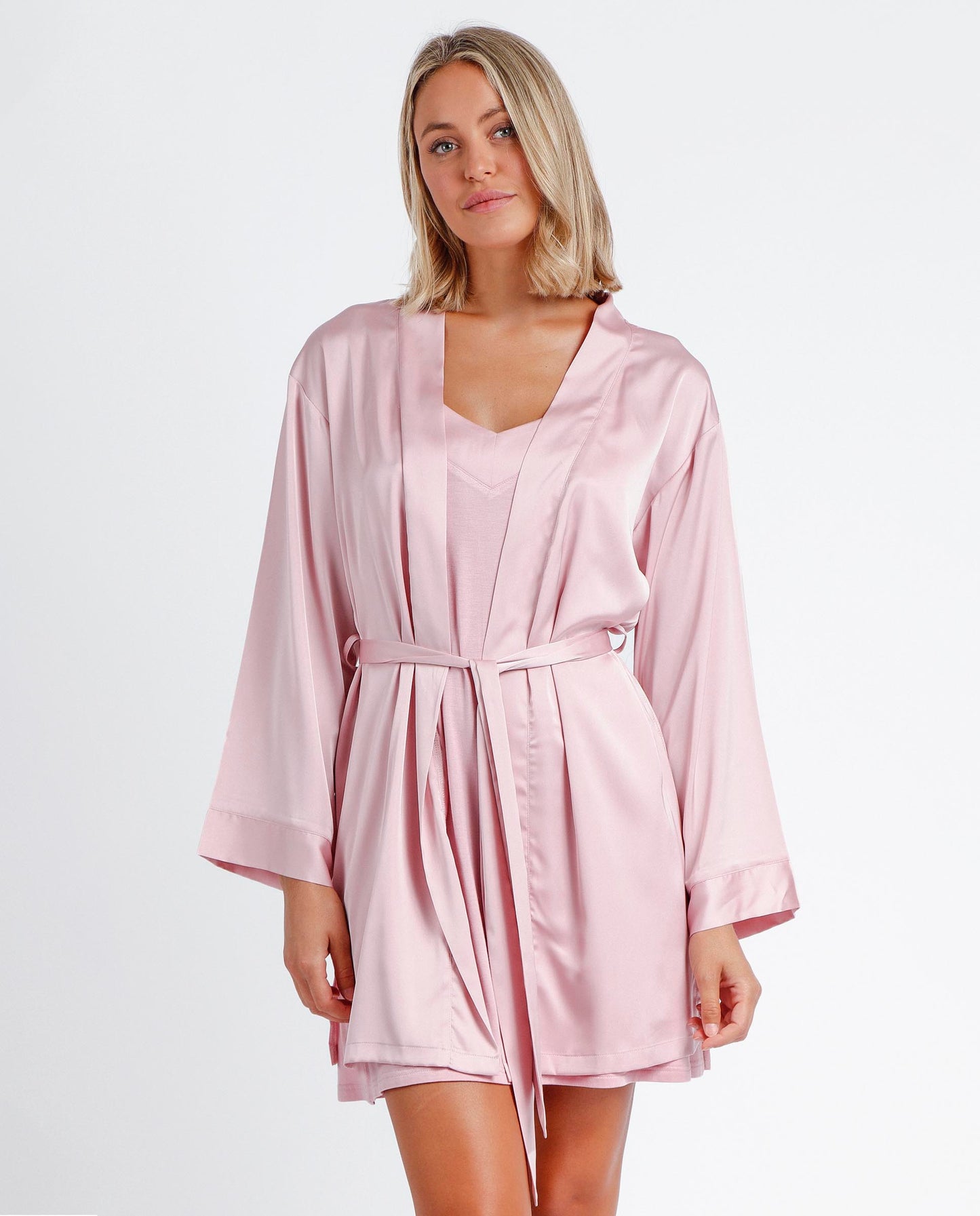 Bata Manga Larga Satin Bands para Mujer