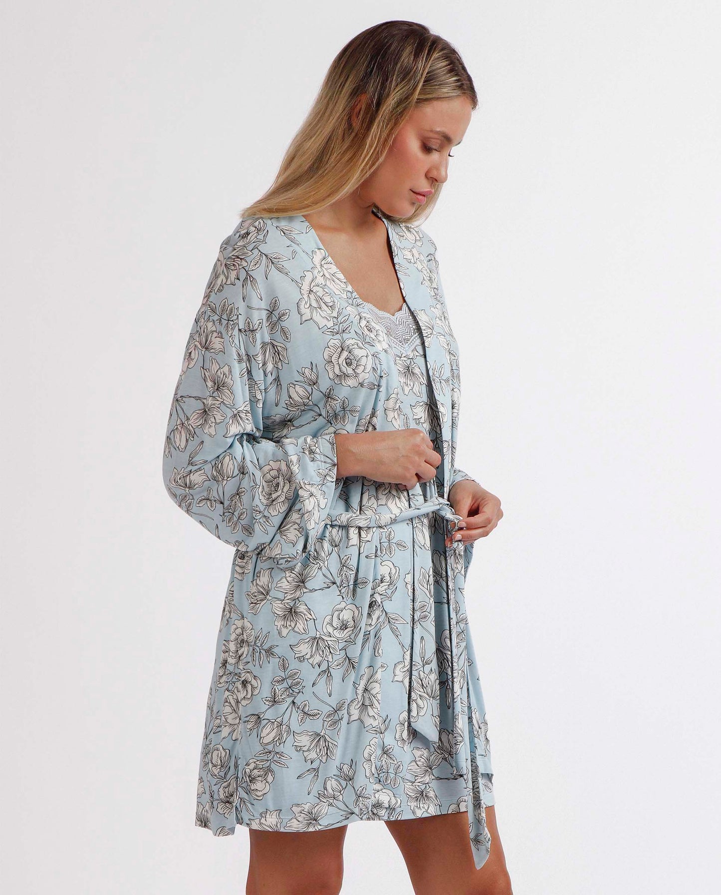 Bata Manga Larga Flowers para Mujer