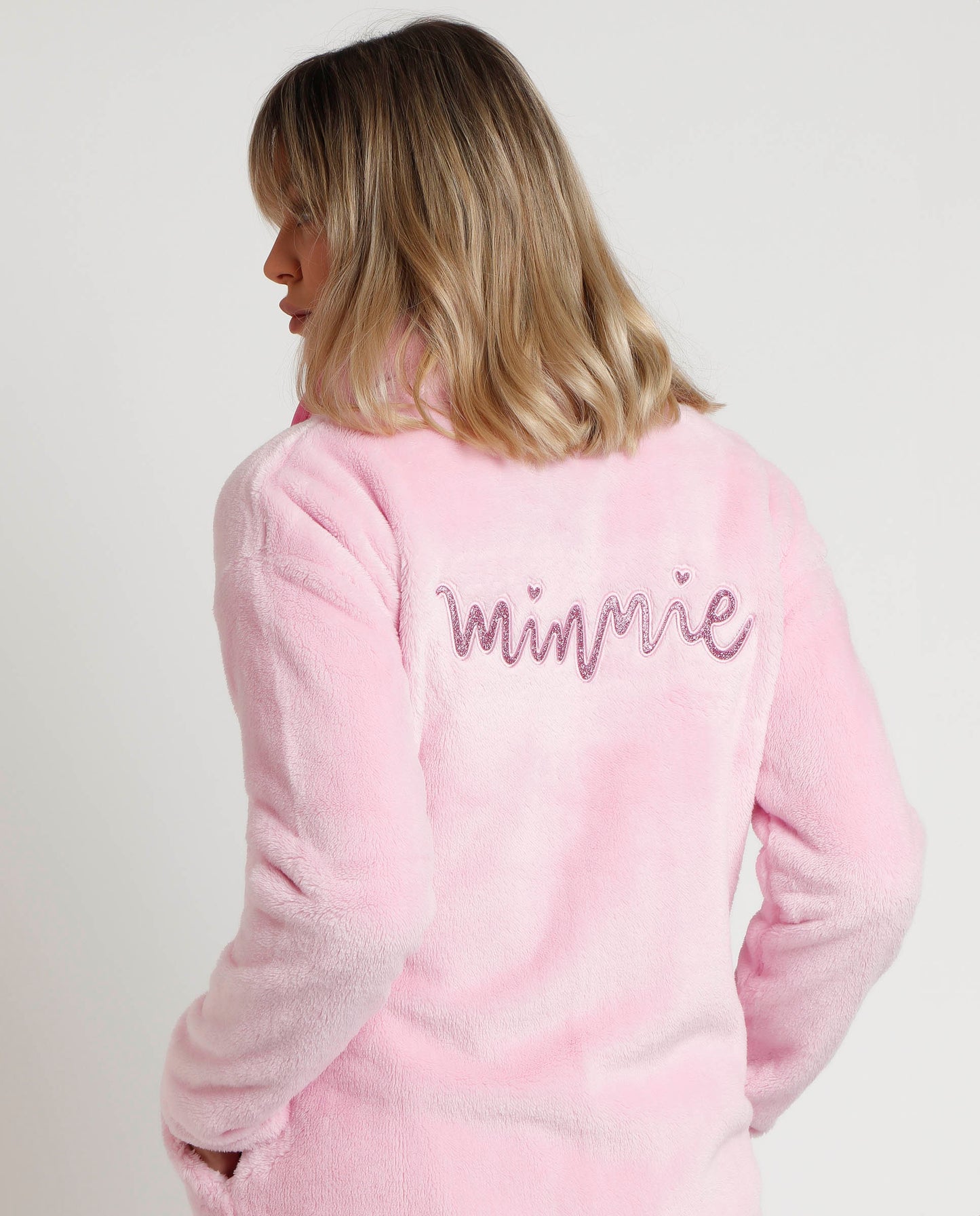 Bata Manga Larga Calentita Minnie Chic para Mujer