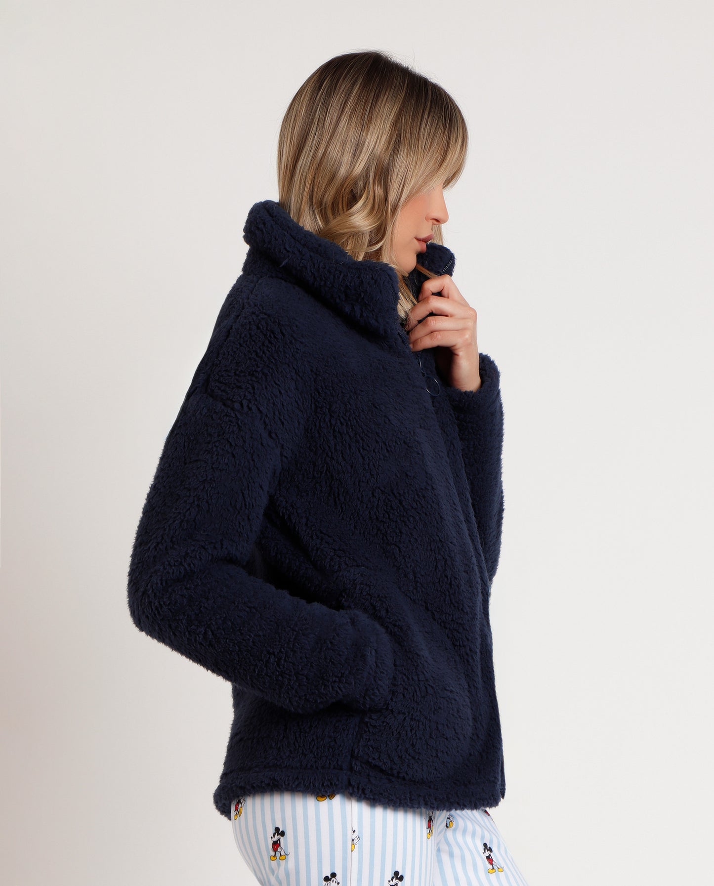 Bata Manga Larga Calentita Mickey New York para Mujer