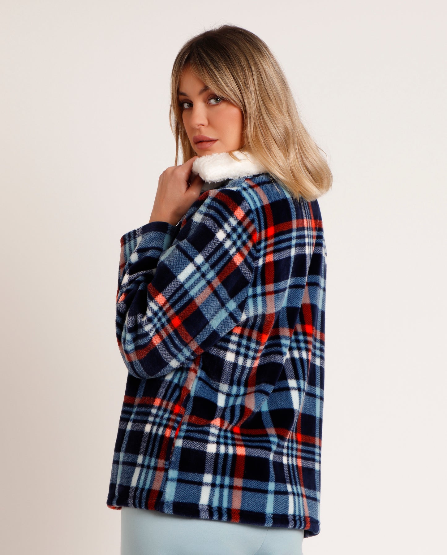 Bata Manga Larga Calentita Winter Club para Mujer