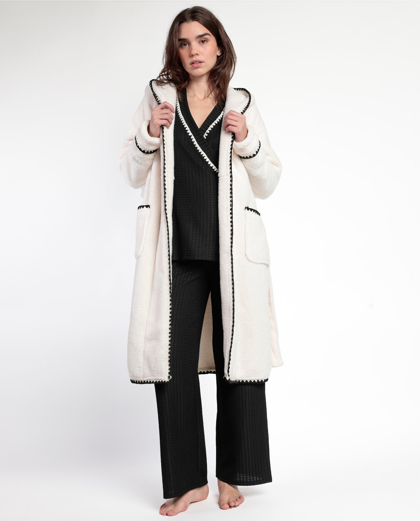 Bata Manga Larga Calentita Stitching para Mujer