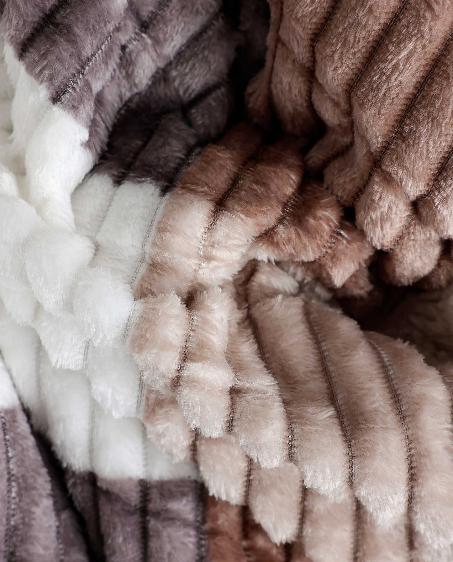 Manta Doble Cara Corel Jaquard Canutillos Marrón